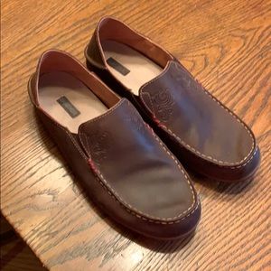 Olukai women’s size 10 leather shoes